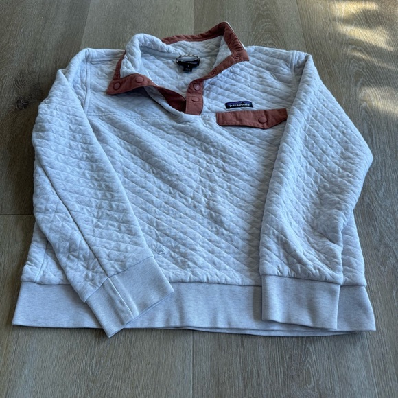 Patagonia Quilted Pullover in Cream and Tan - Picture 2 of 7